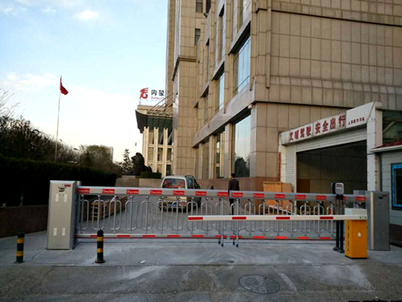 呼市中國(guó)人民銀行空降門